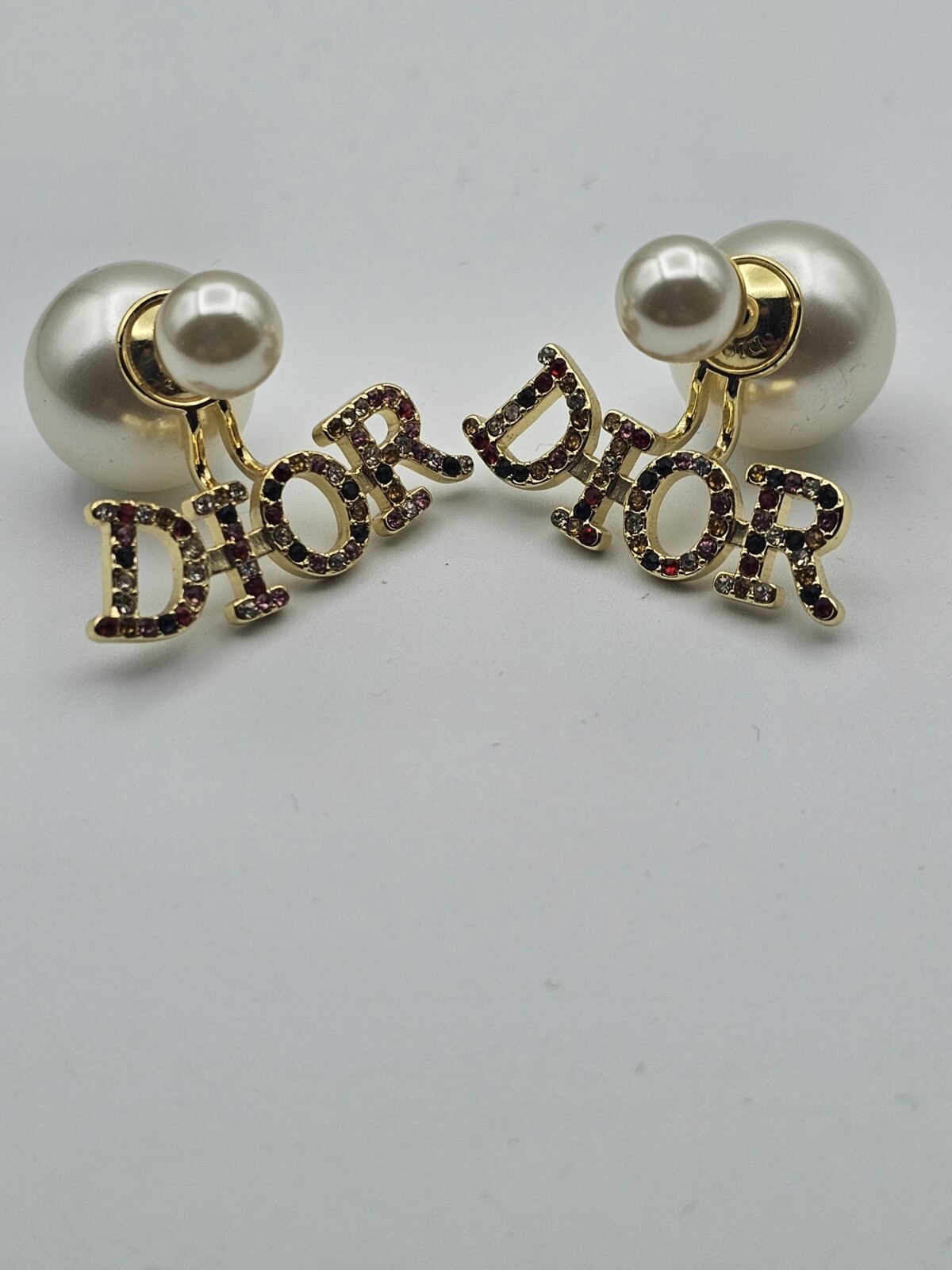 dior modeli renkli taşlı incili altın cd küpe