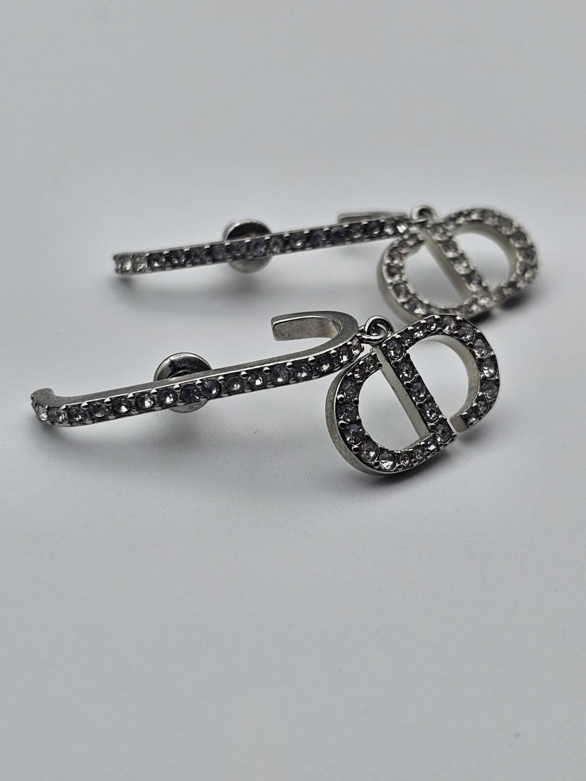 dior modeli taşlı gümüş cd küpe