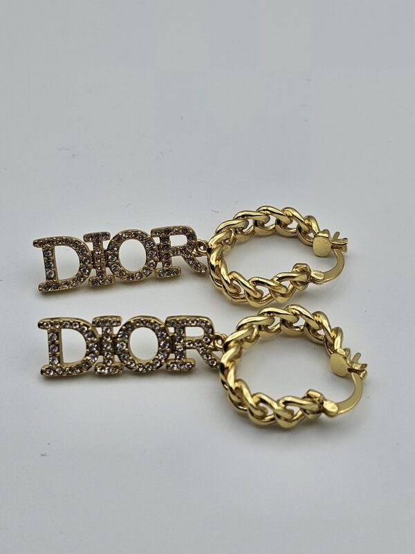 dior modeli zincir halka taşlı altın cd küpe