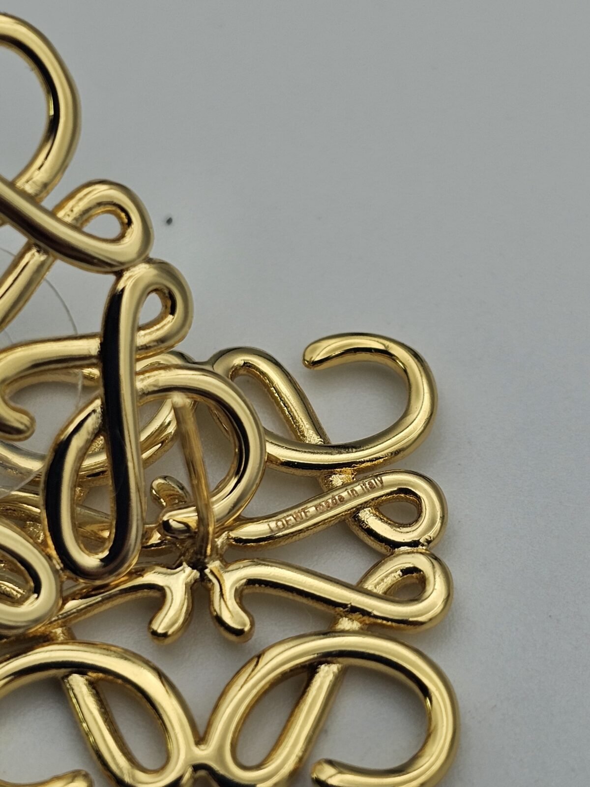 loewe modeli kare gold küpe