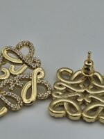 loewe modeli taşlı kare gold küpe