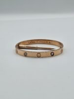 Cartier Love modeli rose gold taşlı bilezik