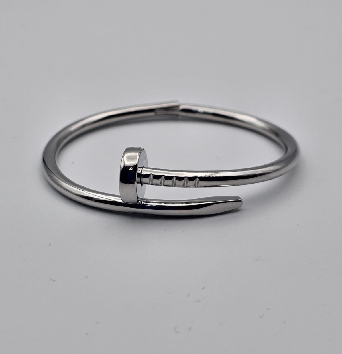 Cartier civi modeli gümüş taşsız bilezik