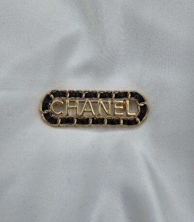 Chanel modeli derili gold cc broş