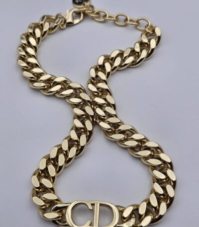 Christian dior modeli kalın zincirli cd yazılı gold dior kolye
