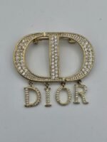 Dior modeli taşlı gold cd broş