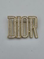 Dior modeli taşlı gold cd broş