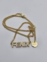 Fendi modeli taşlı gold kolye