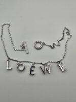 Loewe modeli harfli gümüş kolye