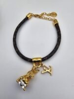 Louis Vuitton modeli derili gold bileklik