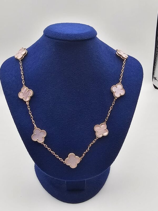 Van-cleef-modeli-10-yaprakli-buyuk-yonca-dogal-tas-sedef-pembe-vca-rose-kolye