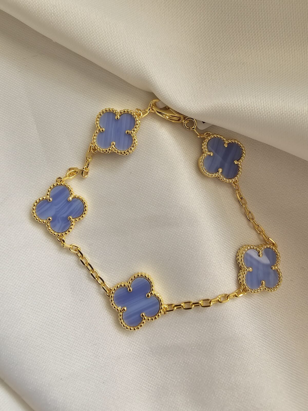 Van cleef modeli 5 yapraklı büyük yonca doğal taş açık mavi vca gold bileklik