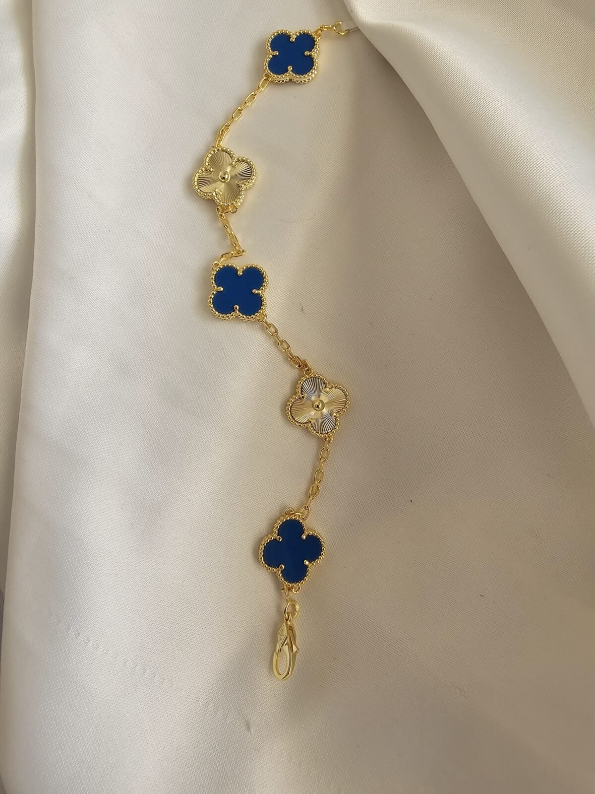 Van cleef modeli 5 yapraklı büyük yonca doğal taş mavi-düz vca gold bileklik
