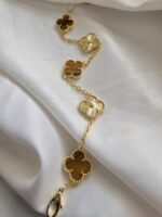 Van cleef modeli 5 yapraklı büyük yonca doğal taş sedef kehribar-düz vca gold bileklik
