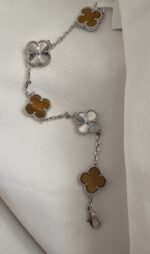 Van cleef modeli 5 yapraklı büyük yonca doğal taş sedef kehribar-düz vca gümüş bileklik
