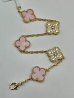 Van cleef modeli 5 yapraklı büyük yonca doğal taş sedef pembe ve taşlı vca gold bileklik