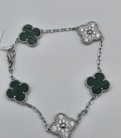 Van cleef modeli 5 yapraklı büyük yonca doğal taş zümrüt yeşili ve taşlı vca gümüş bileklik