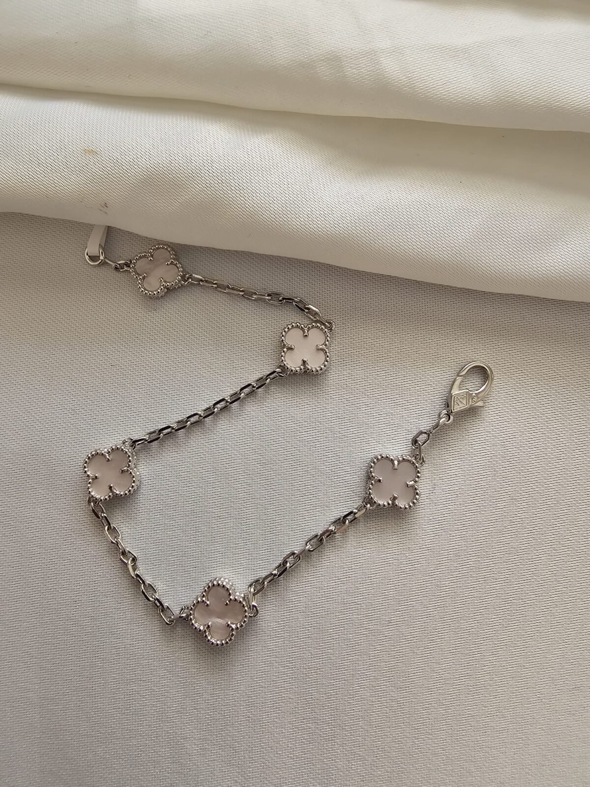 Van cleef modeli 5 yapraklı küçük yonca doğal taş sedef pembe vca gümüş bileklik