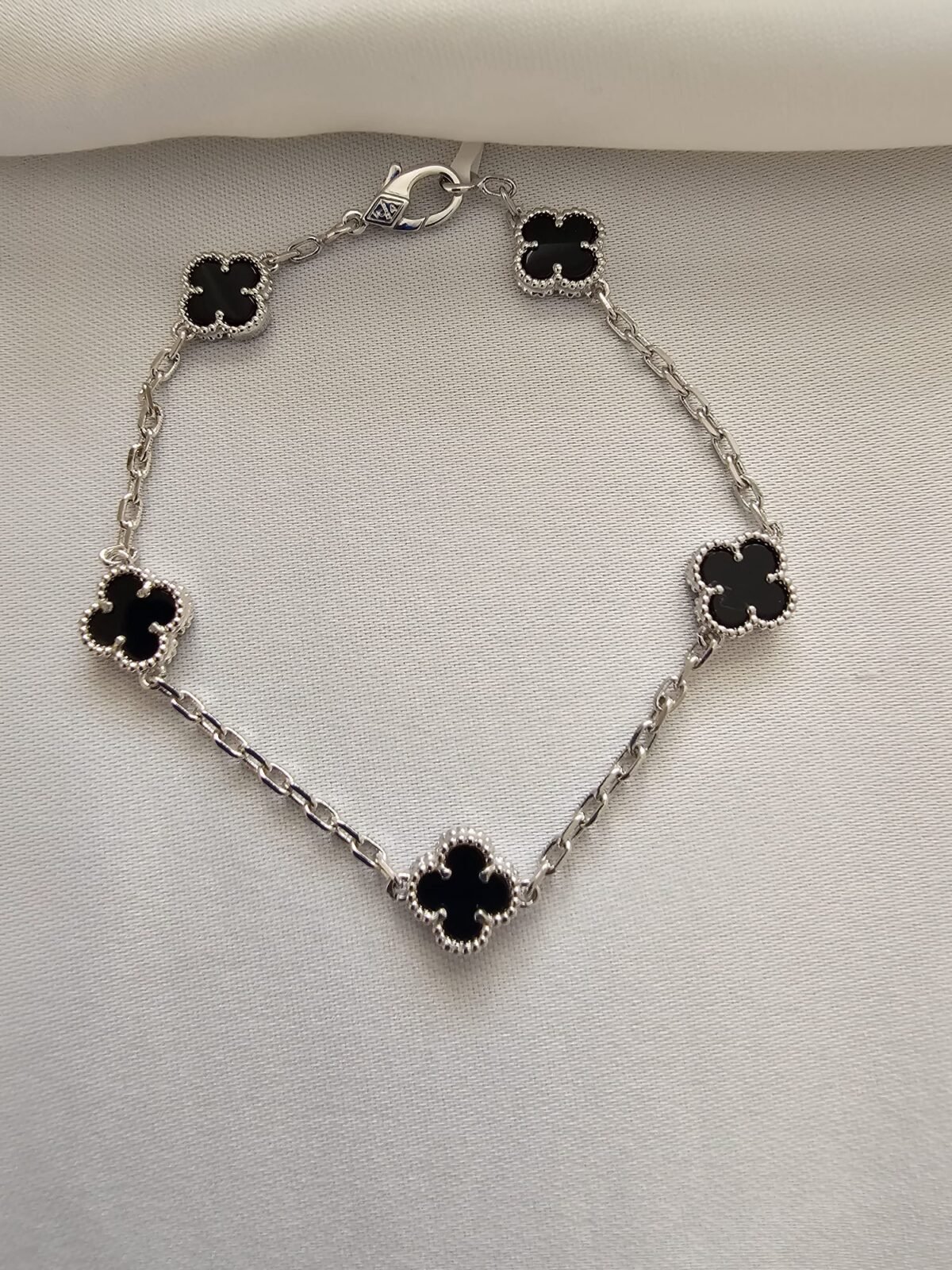 Van cleef modeli 5 yapraklı küçük yonca doğal taş siyah vca gümüş bileklik