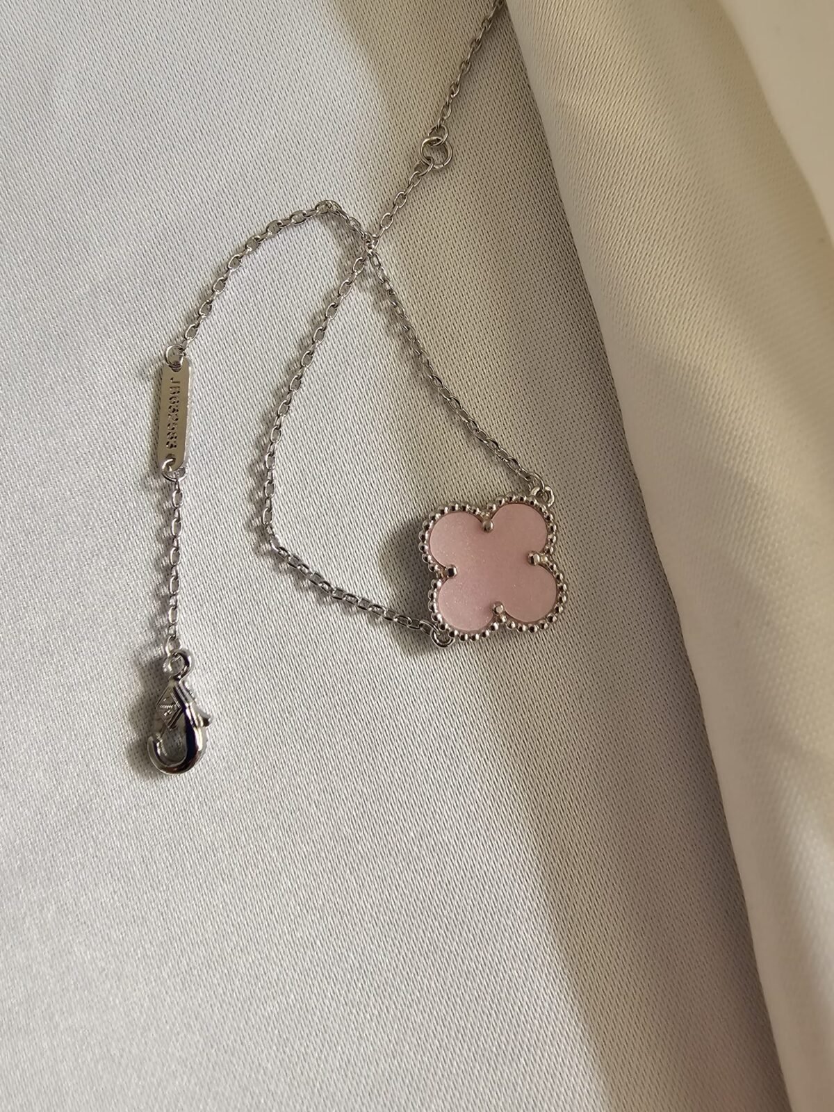 Van cleef modeli tek yapraklı büyük yonca doğal taş açık pembe vca gümüş bileklik
