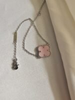 Van cleef modeli tek yapraklı büyük yonca doğal taş açık pembe vca gümüş bileklik