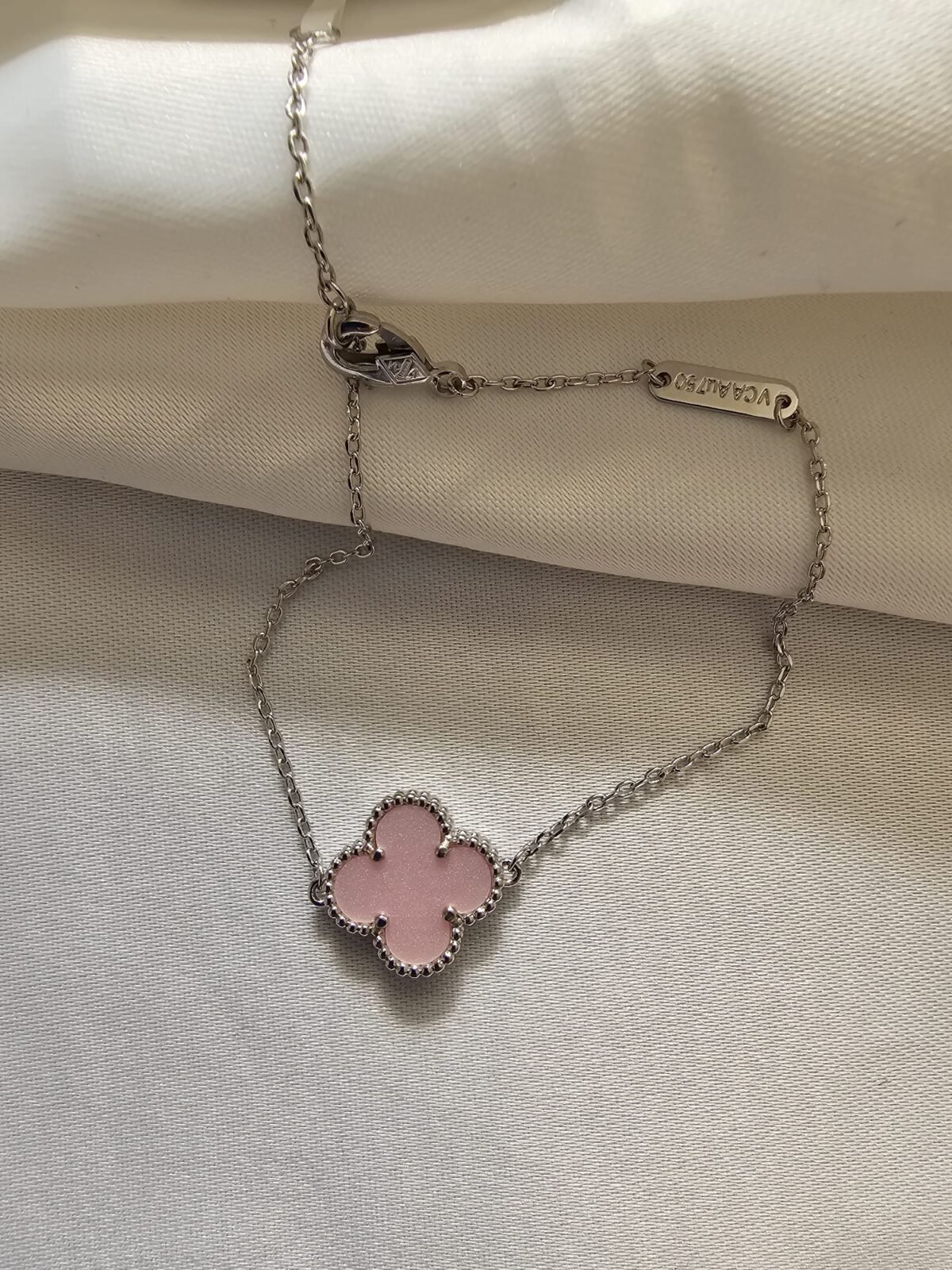 Van cleef modeli tek yapraklı büyük yonca doğal taş açık pembe vca gümüş bileklik