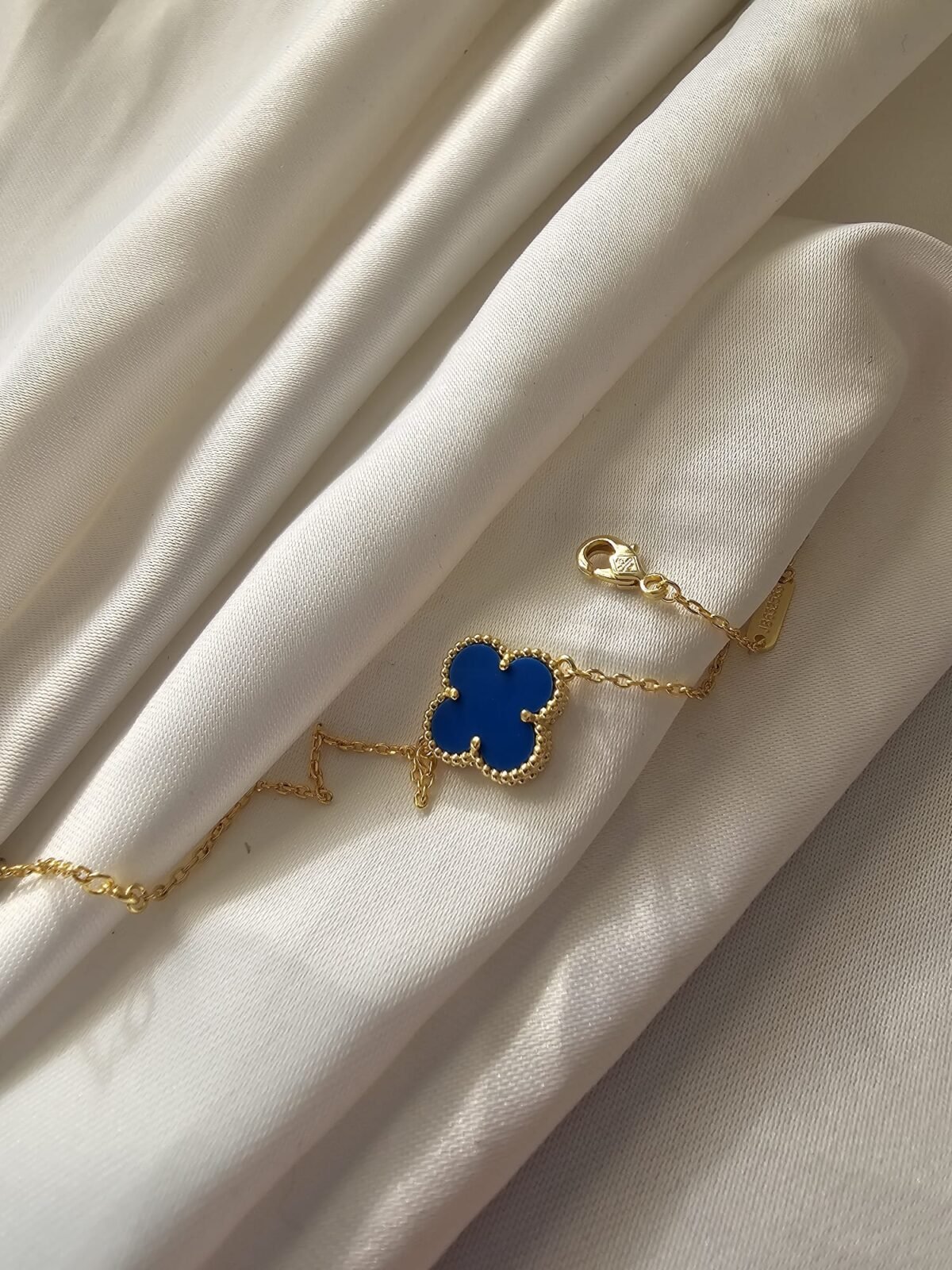 Van cleef modeli tek yapraklı büyük yonca doğal taş mavi vca gold bileklik