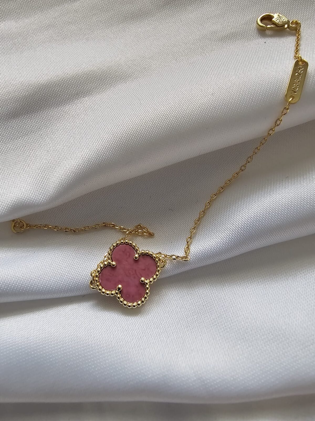 Van cleef modeli tek yapraklı büyük yonca doğal taş pembe vca gold bileklik