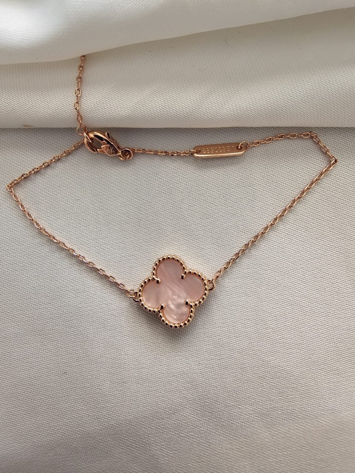 Van cleef modeli tek yapraklı büyük yonca doğal taş sedef pembe vca rose bileklik