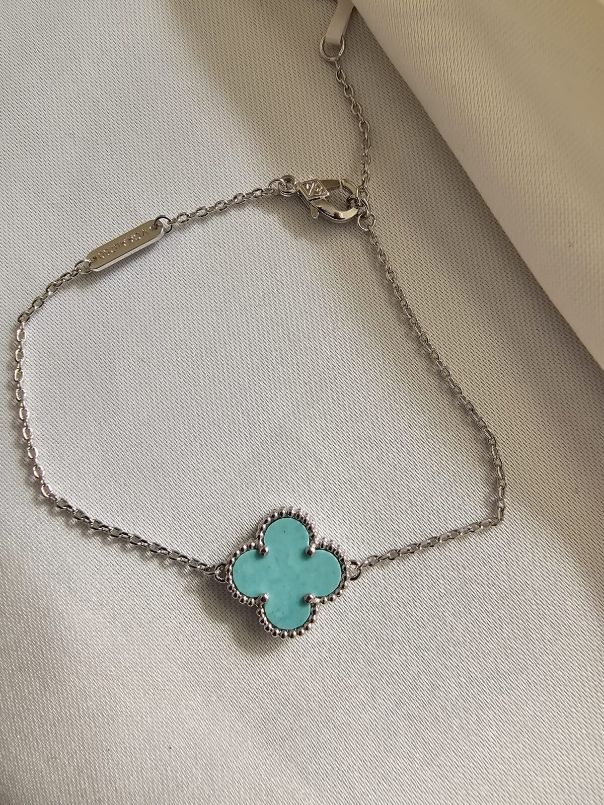 Van cleef modeli tek yapraklı büyük yonca doğal taş turkuaz vca gümüş bileklik
