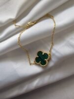 Van cleef modeli tek yapraklı büyük yonca doğal taş zümrüt yeşili vca gold bileklik