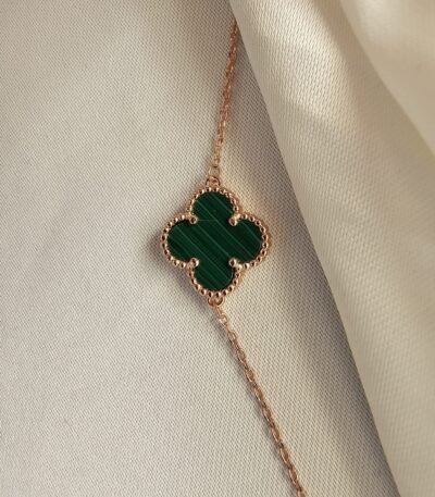 Van cleef modeli tek yapraklı büyük yonca doğal taş zümrüt yeşili vca rose bileklik