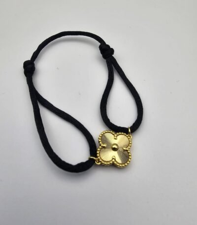 Van cleef modeli tek yapraklı büyük yonca siyah ipli vca gold bileklik