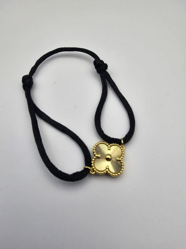 Van cleef modeli tek yapraklı büyük yonca siyah ipli vca gold bileklik