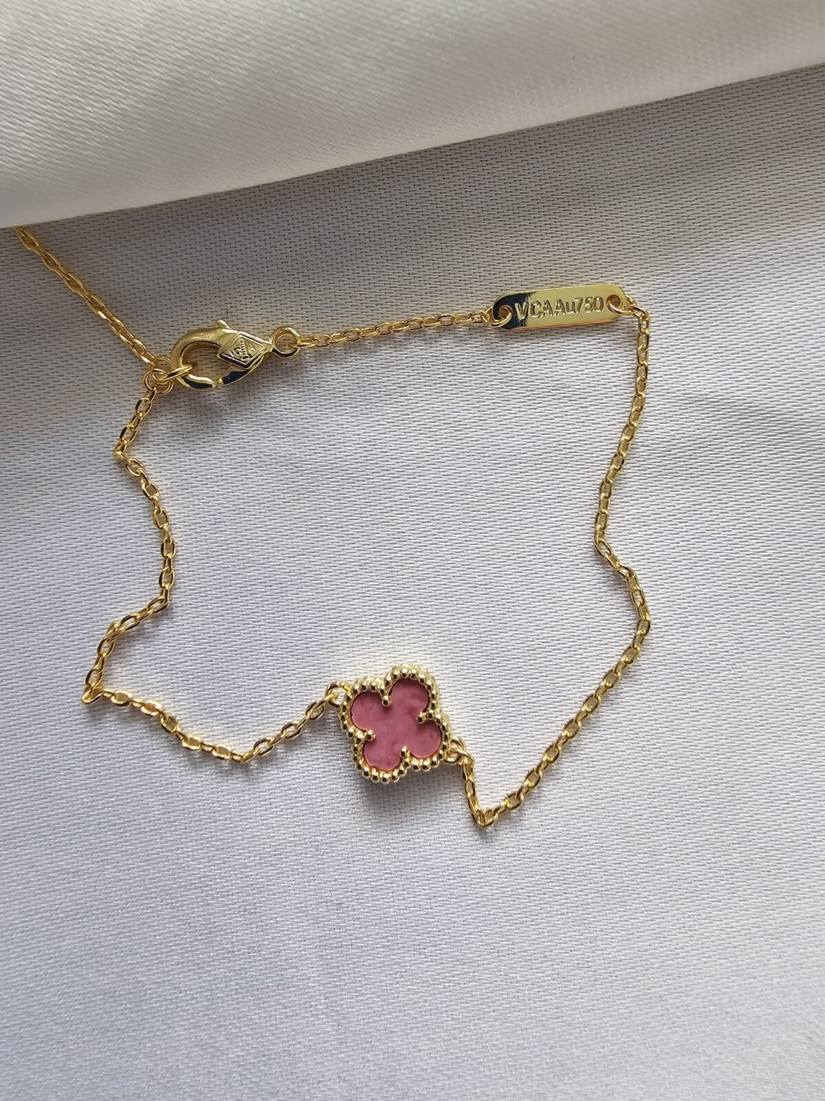 Van cleef modeli tek yapraklı küçük yonca doğal taş pembe vca gold bileklik