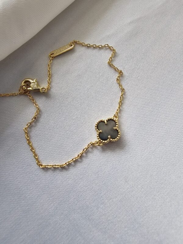Van cleef modeli tek yapraklı küçük yonca doğal taş sedef gri vca gold bileklik