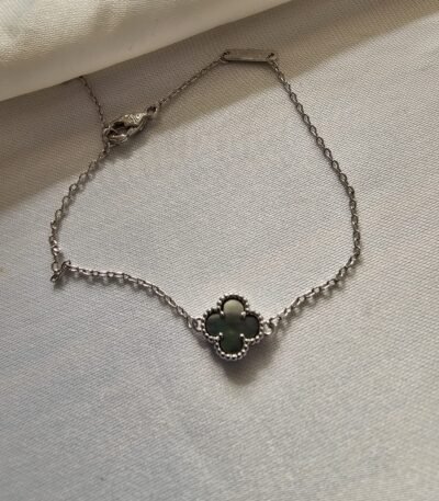 Van cleef modeli tek yapraklı küçük yonca doğal taş sedef gri vca gümüş bileklik
