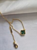 Van cleef modeli tek yapraklı küçük yonca doğal taş zümrüt yeşili vca gold bileklik