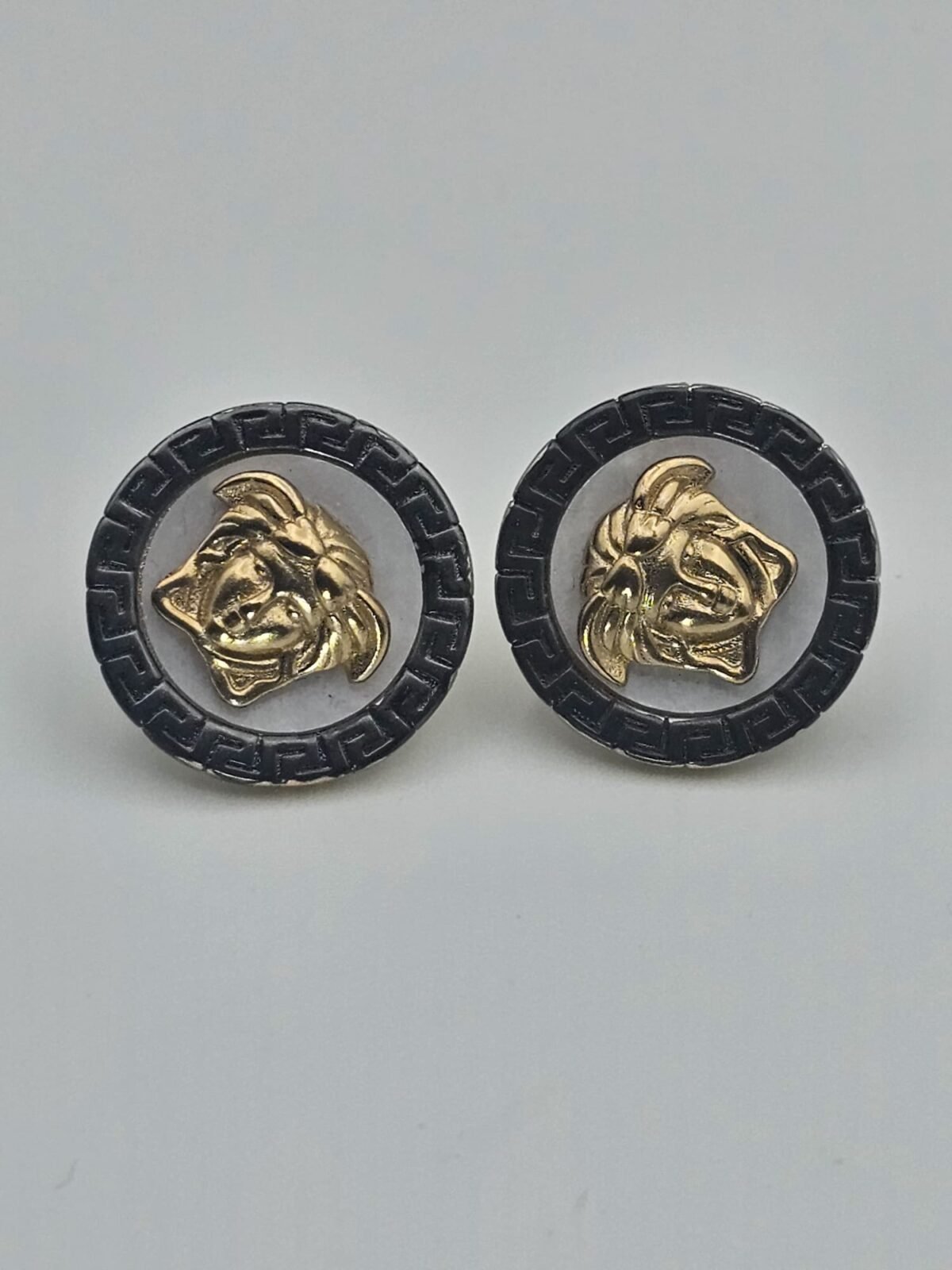 Versace modeli gold altın siyah ve beyaz küpe
