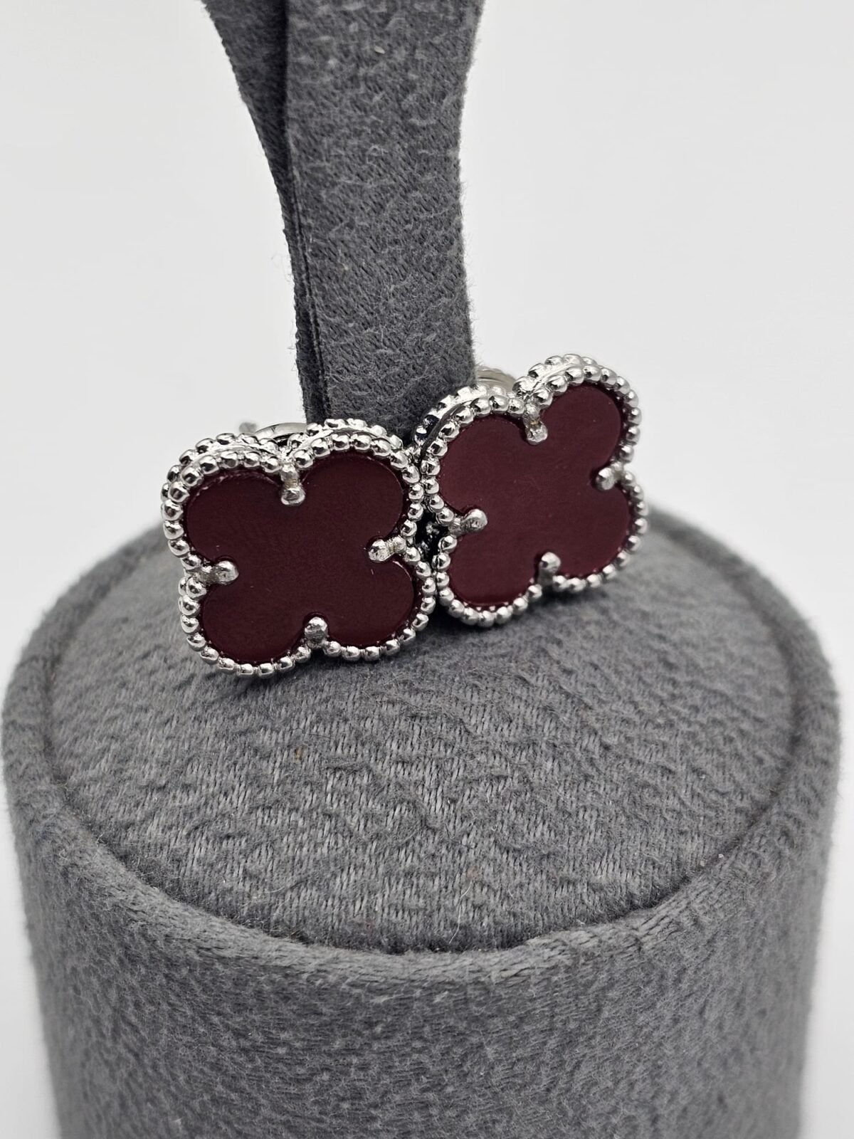 van cleef modeli büyük yonca doğal taş kırmızı gümüş vca küpe