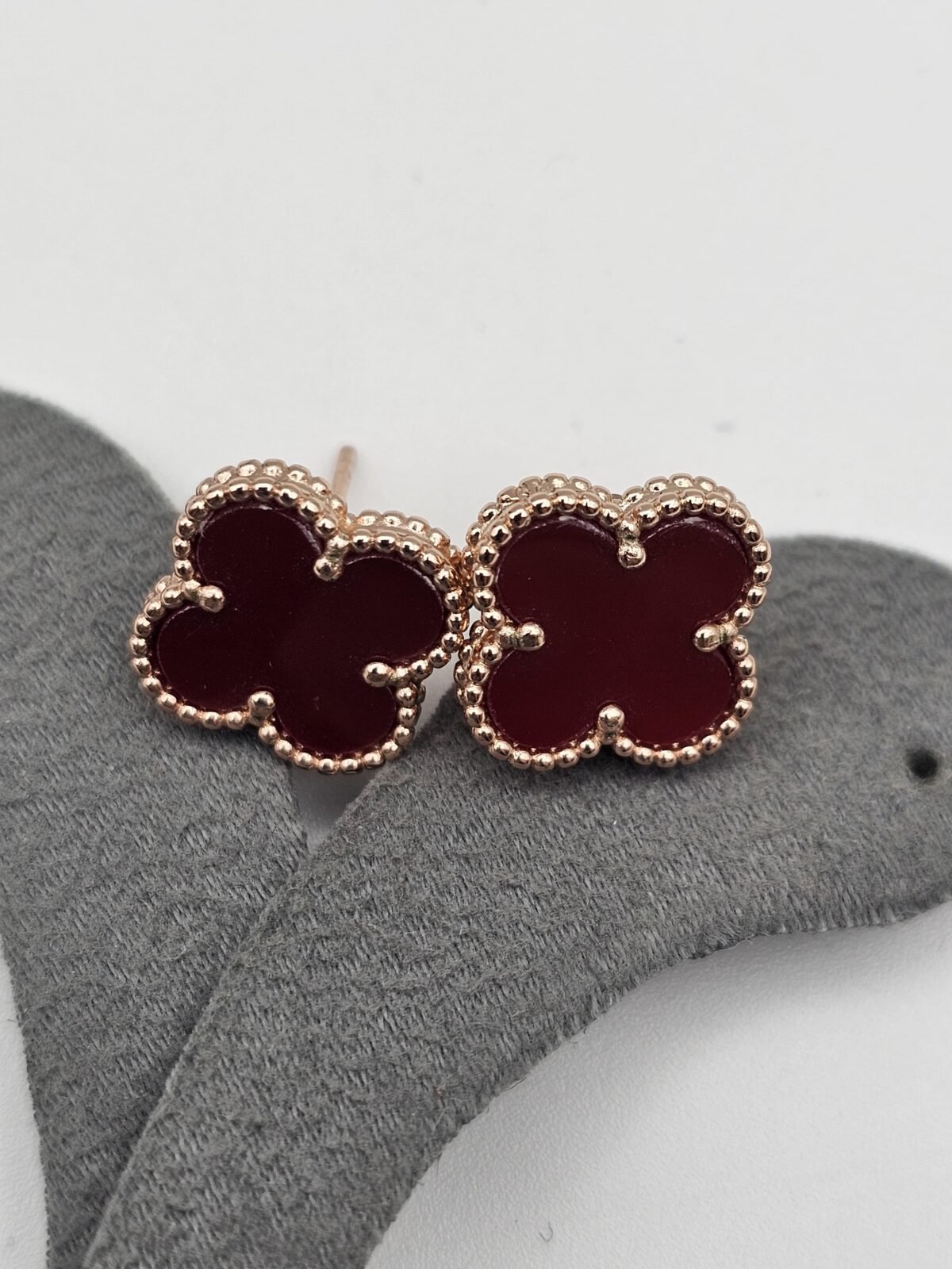 van cleef modeli büyük yonca doğal taş kırmızı rose vca küpe