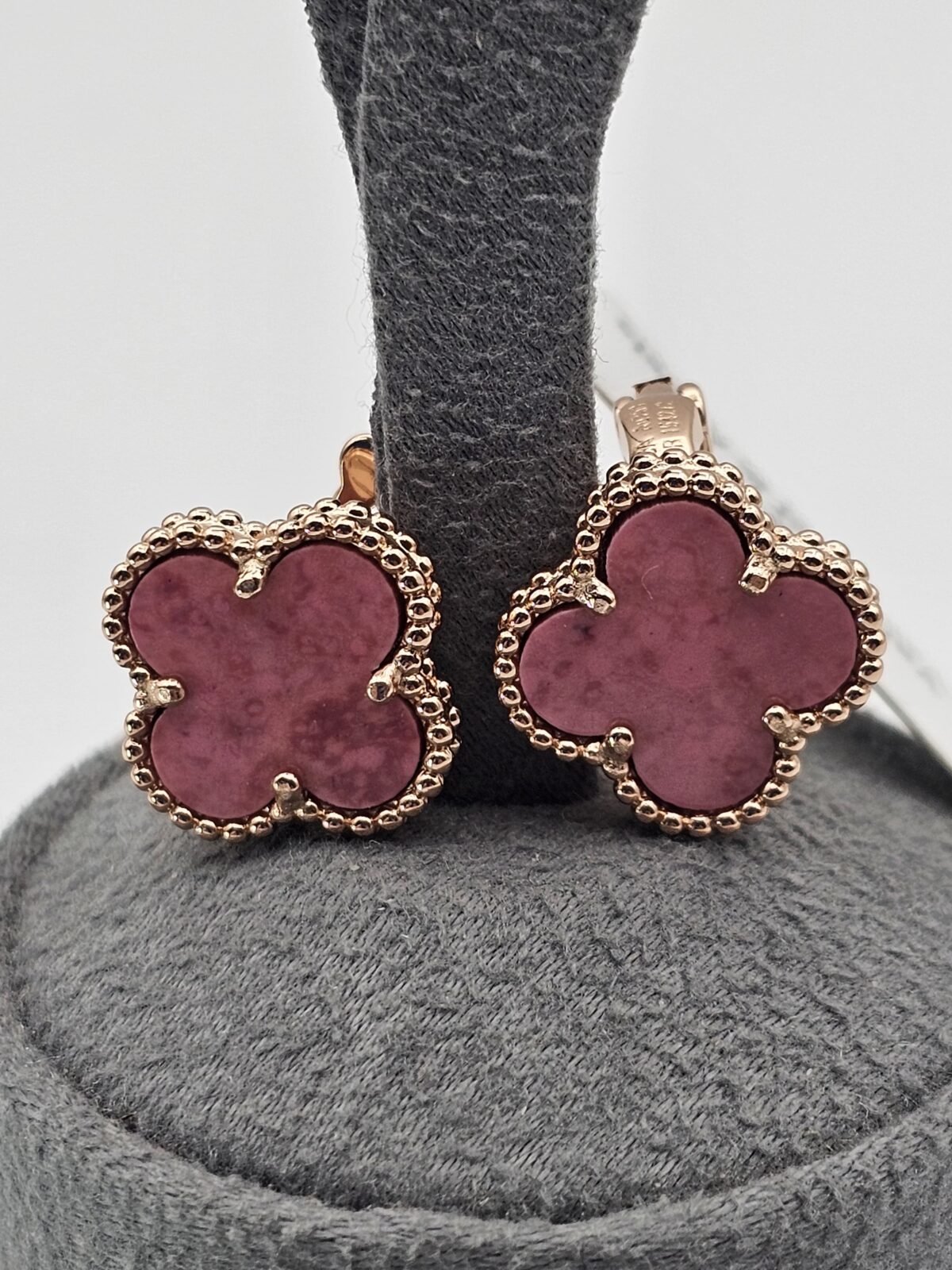 van cleef modeli büyük yonca doğal taş pembe rose omega vca küpe