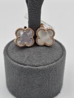 van cleef modeli büyük yonca doğal taş sedef beyaz rose omega vca küpe