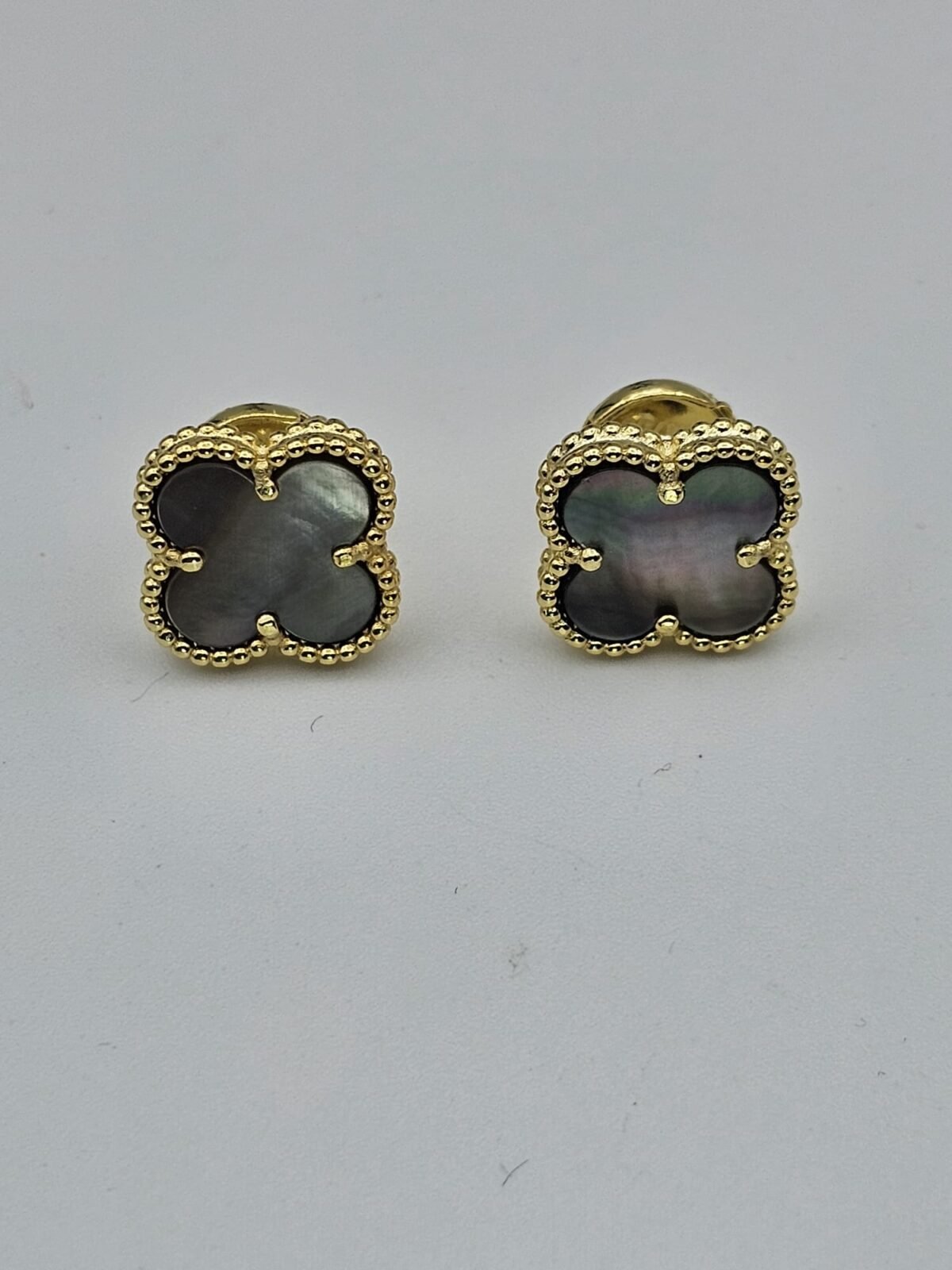 van cleef modeli büyük yonca doğal taş sedef gri gold altın vca küpe
