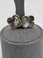 van cleef modeli büyük yonca doğal taş sedef gri rose vca küpe