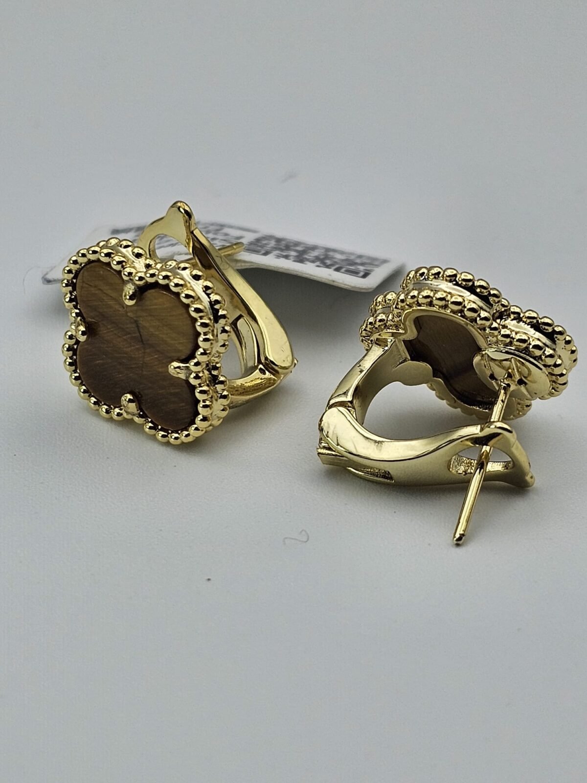 van cleef modeli büyük yonca doğal taş sedef kehribar gold altın omega vca küpe