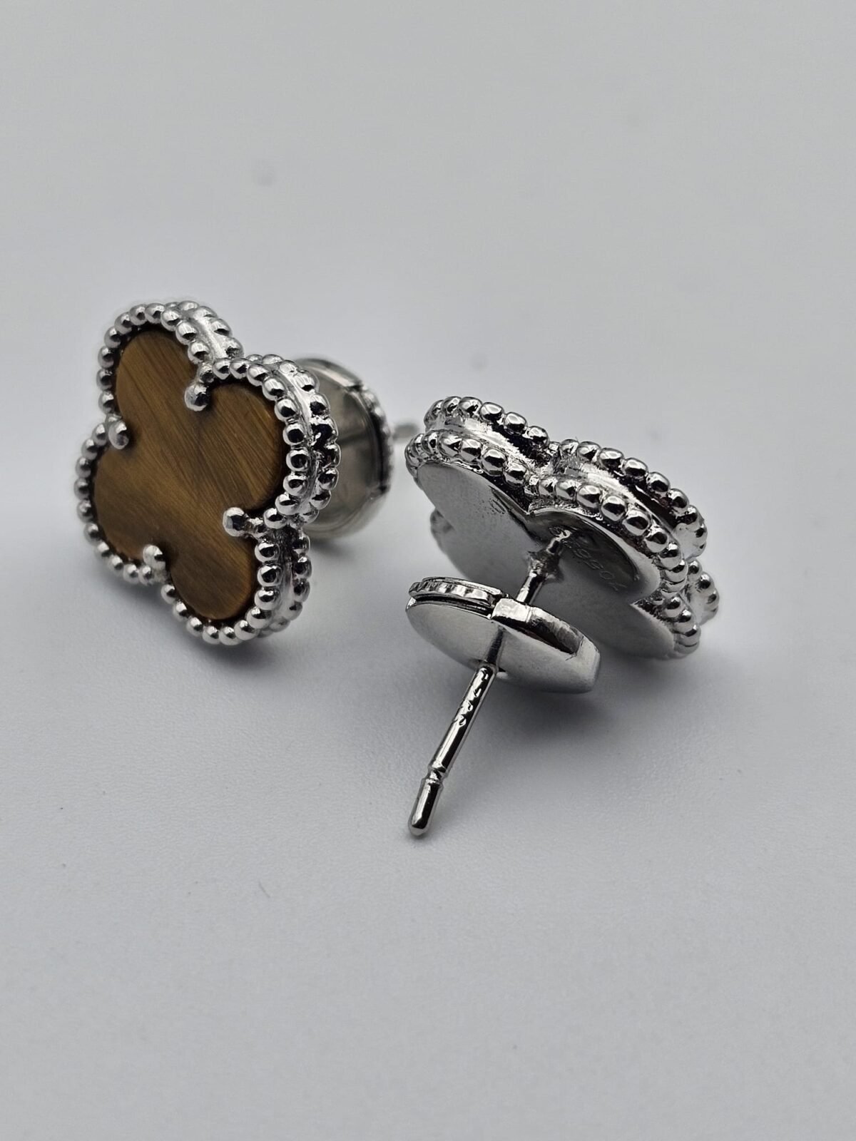 van cleef modeli büyük yonca doğal taş sedef kehribar gümüş vca küpe