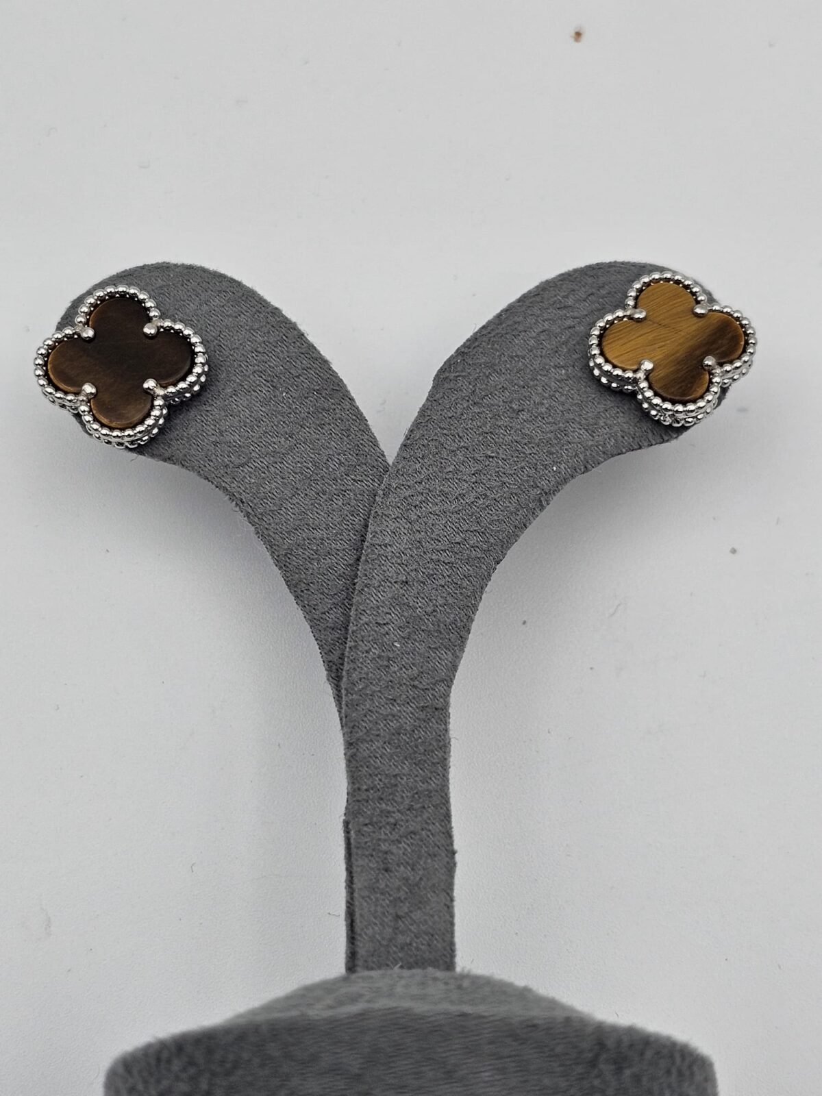 van cleef modeli büyük yonca doğal taş sedef kehribar gümüş vca küpe