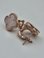 van cleef modeli büyük yonca doğal taş sedef pembe rose omega vca küpe