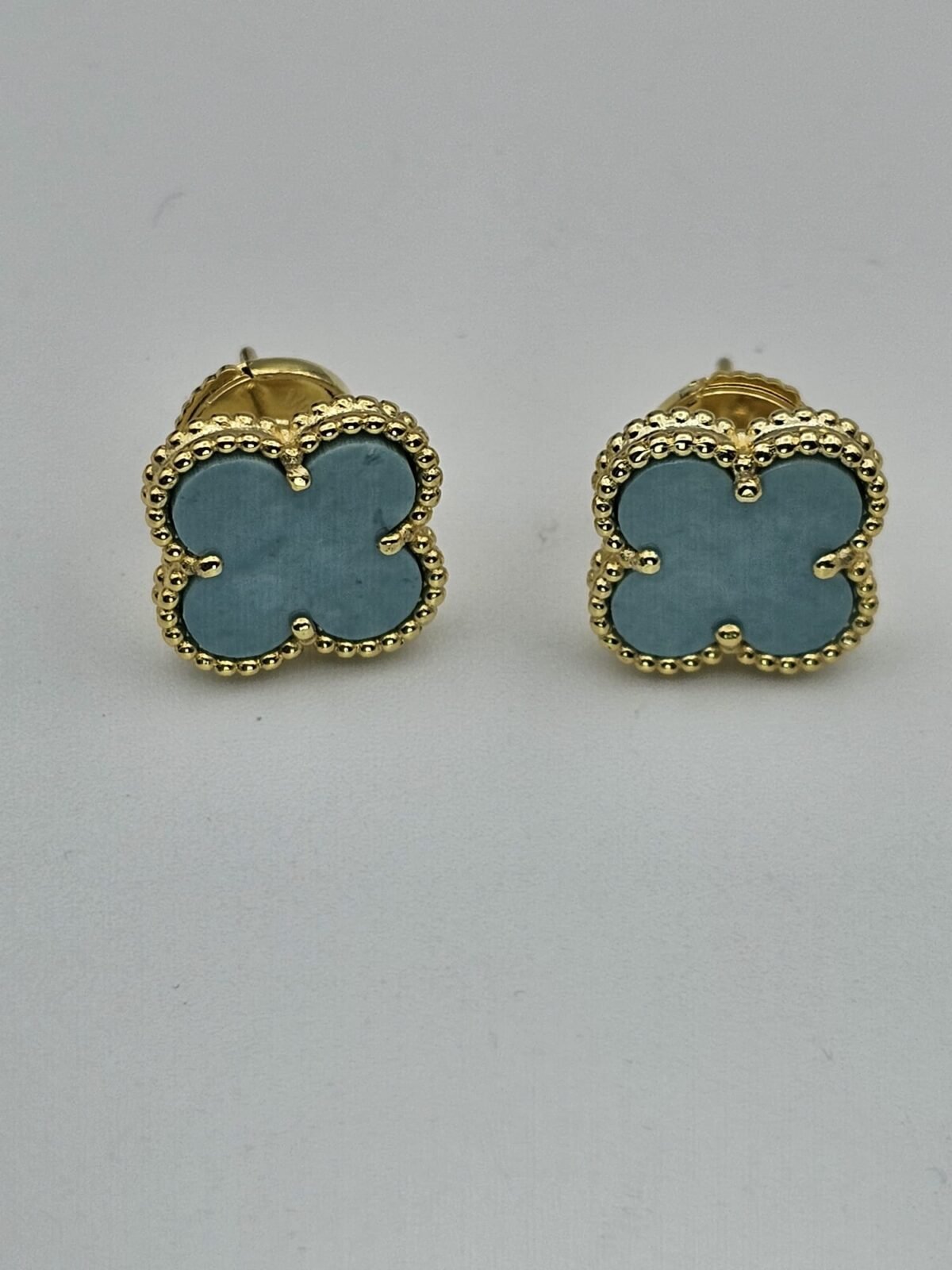 van cleef modeli büyük yonca doğal taş turkuaz gold altın vca küpe